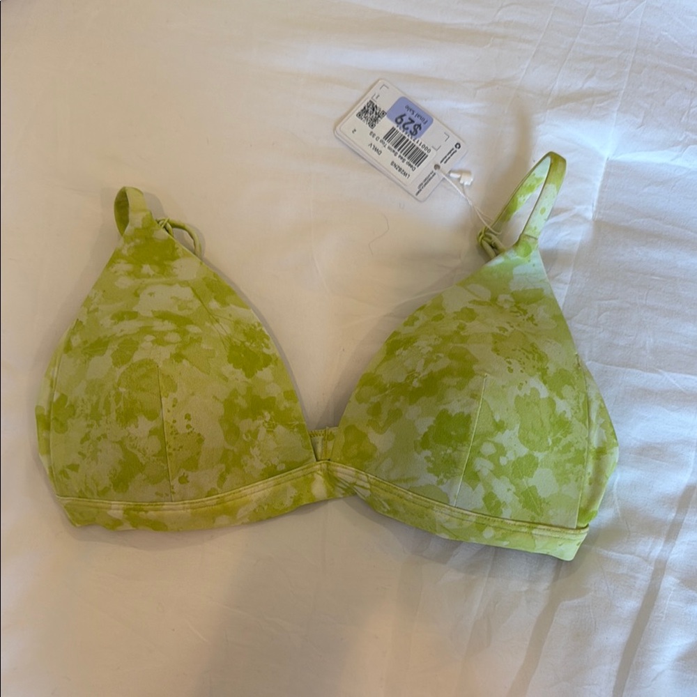 Lululemon Green Swimsuit Top